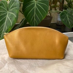 NWOT Total Eclipse Makeup Bag Honeycomb